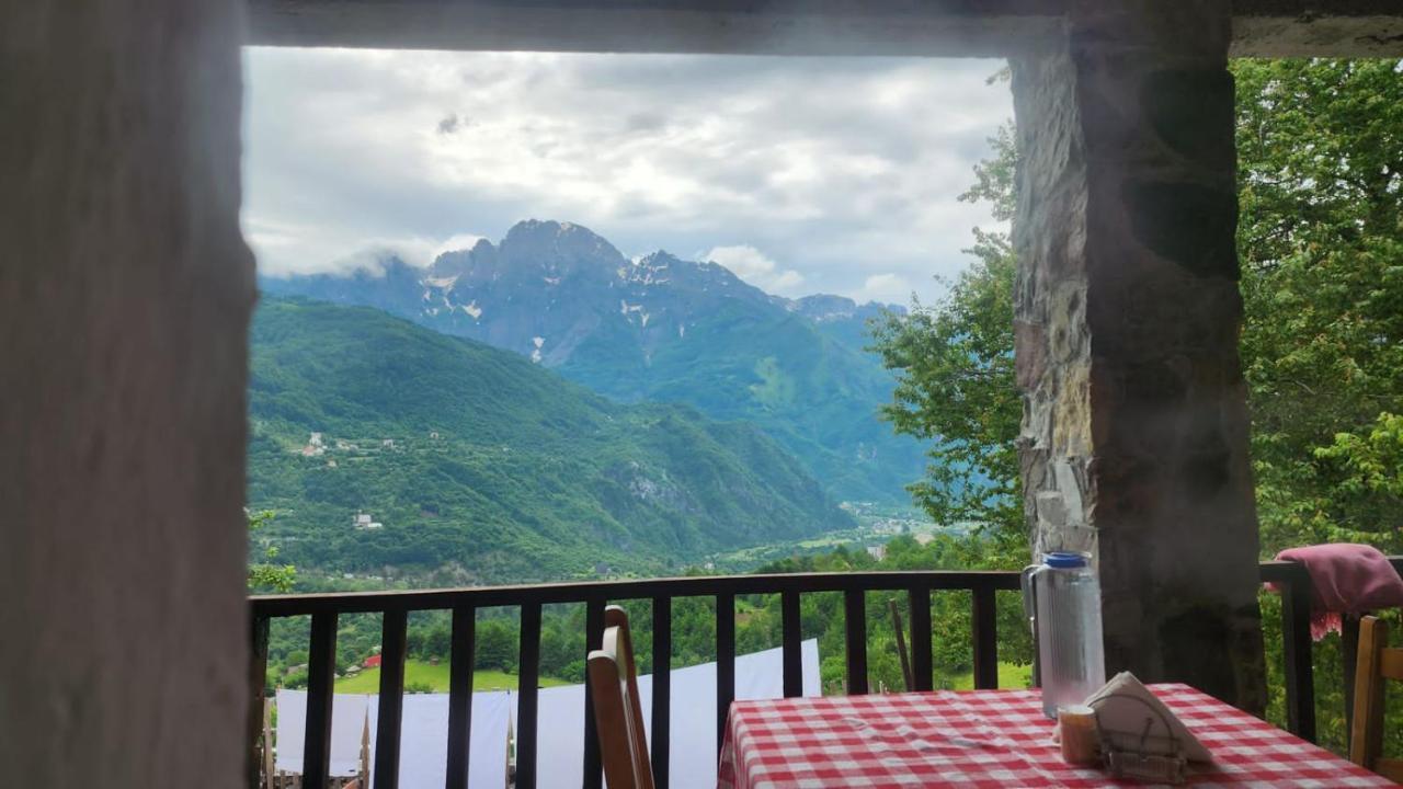 Bujtina Carku Hotel Theth Luaran gambar