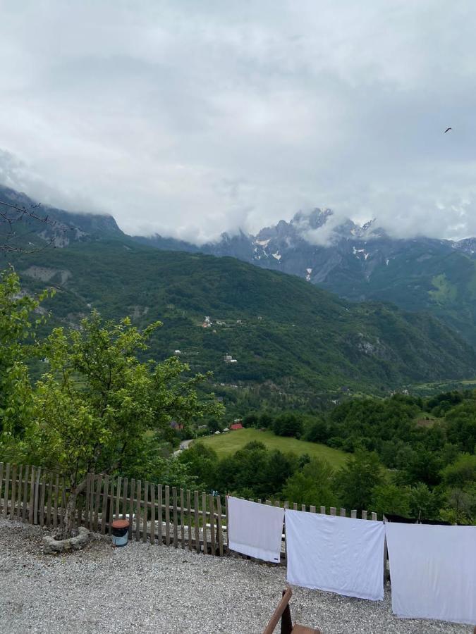 Bujtina Carku Hotel Theth Luaran gambar