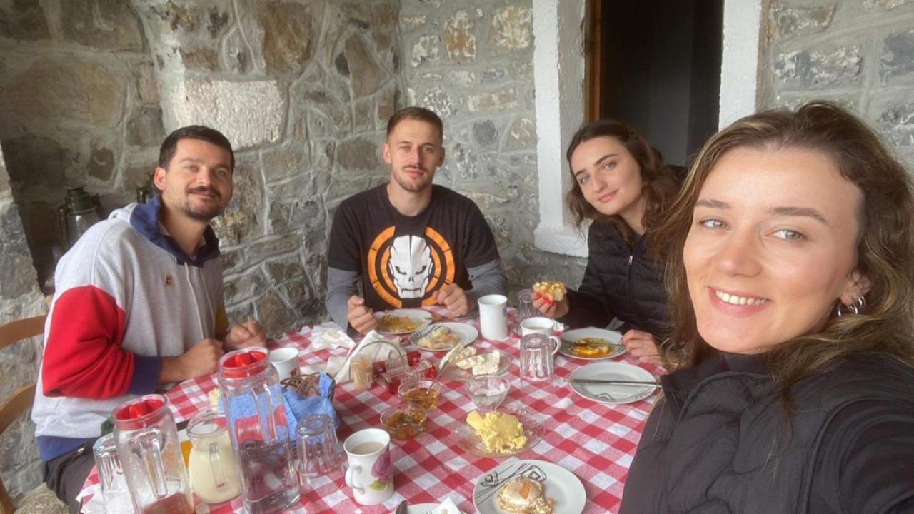 Bujtina Carku Hotel Theth Luaran gambar