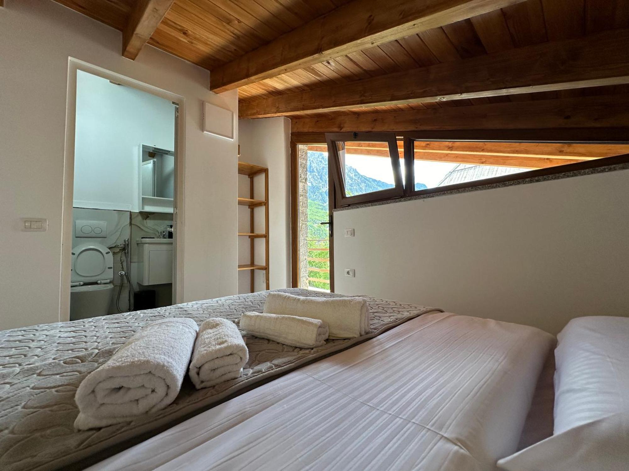 Bujtina Carku Hotel Theth Luaran gambar